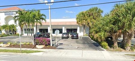 Preview of commercial space at 2000 N Federal Hwy