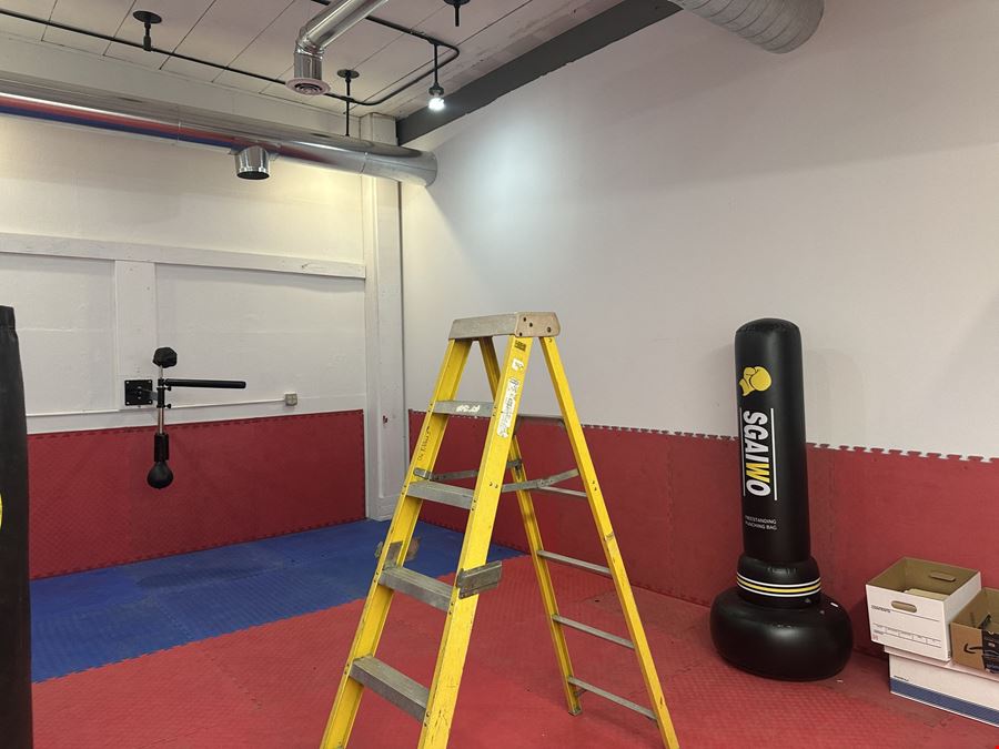 2 Unit Retail with Warehouse