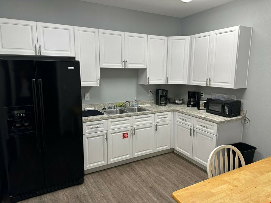 1615-A Capital Circle NE