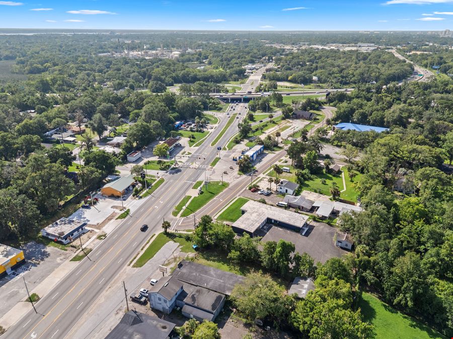 Two-Building Automotive Service and Redevelopment Opportunity