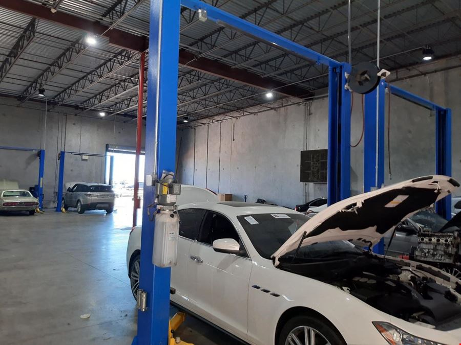 Industrial / Mix Use Industrial Space for Lease 12655 West Rd