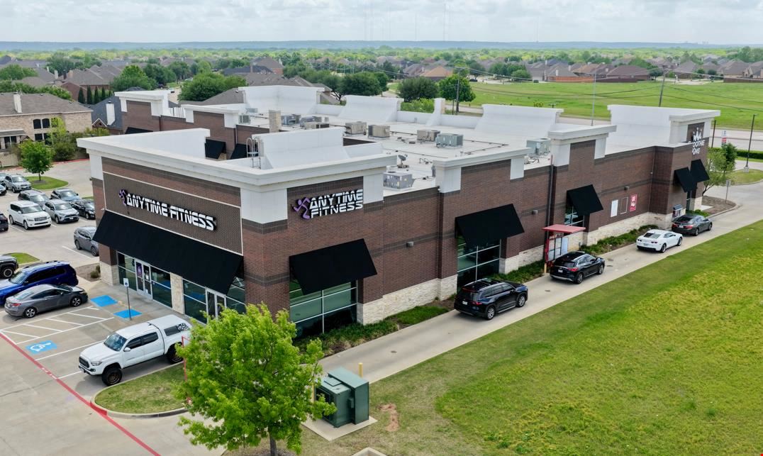 Victory Shops at Lake Ridge