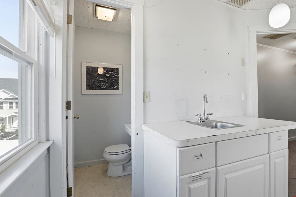 Office or Retail Spaces for Lease in Downtown Georgetown
