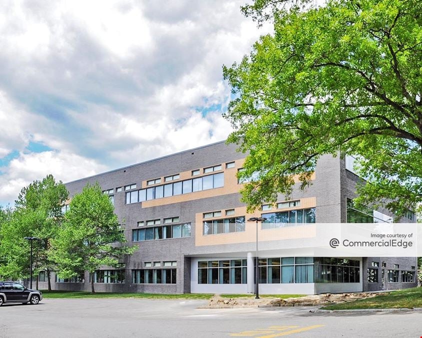 Hobbs Brook Office Park - 610 Lincoln Street South