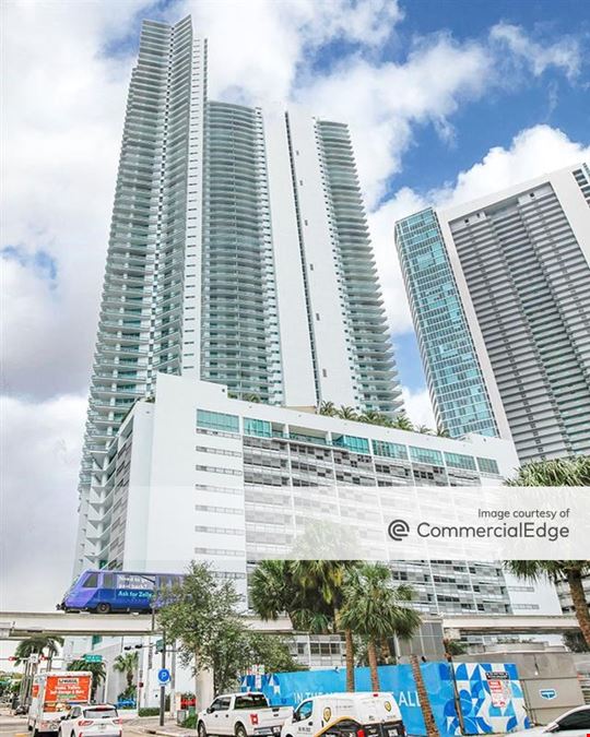 900 Biscayne