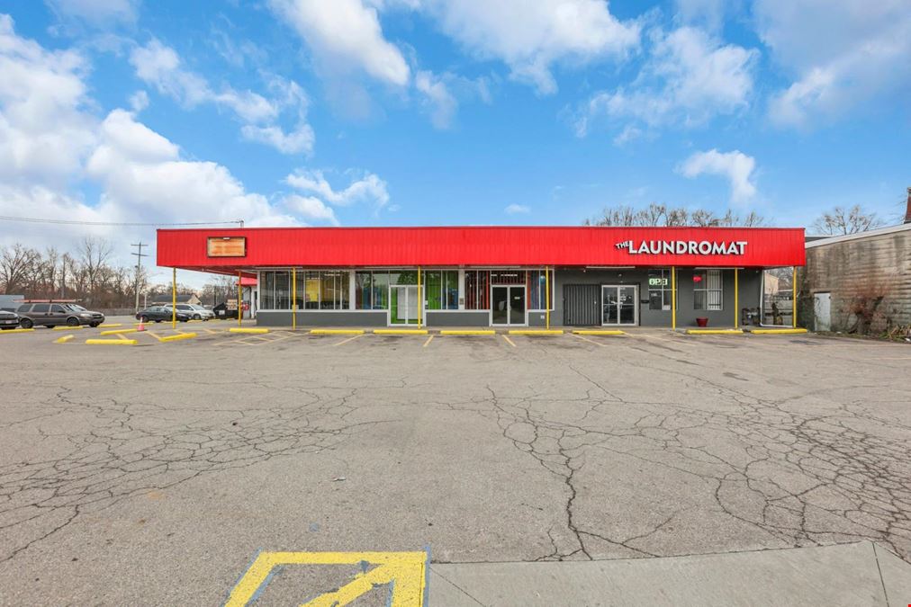 Southside Columbus laundromat, retail space, and drive-thru 1501-1511 Frebis Avenue