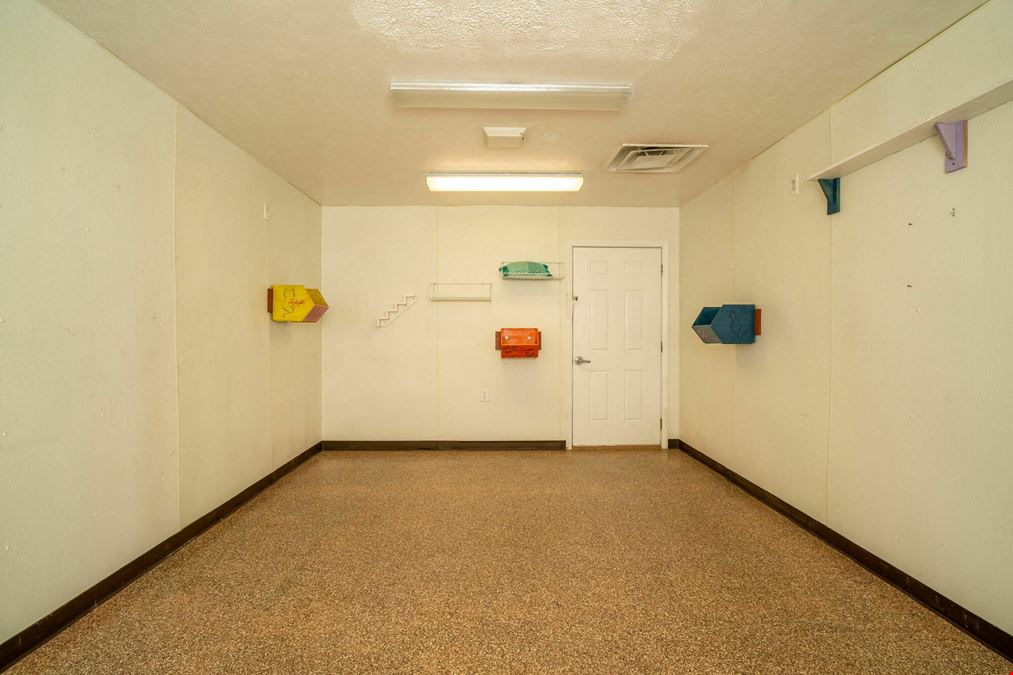 FORMER ANIMAL SHELTER | 4,000+ SF NEAR I-64 & WAYNESBORO
