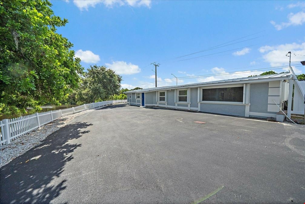 2535 Bee Ridge Rd
