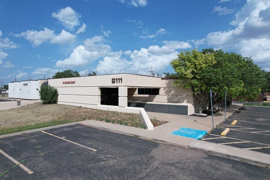 6111 W Amarillo Blvd