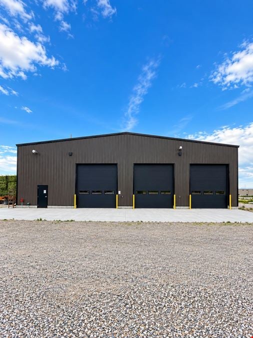 4025 E 461 N