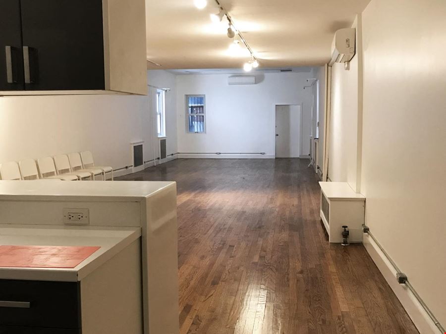 402 W 40th St