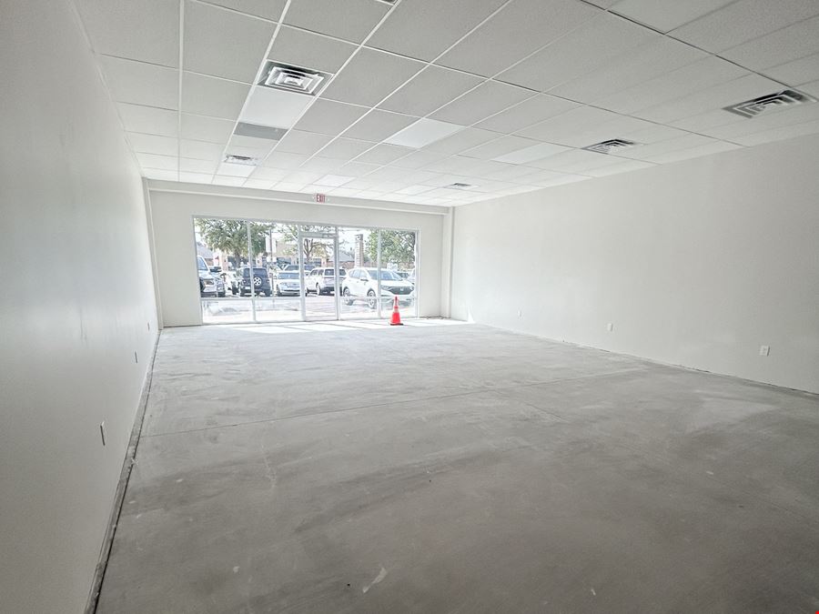 Raintree Plaza Shopping Center