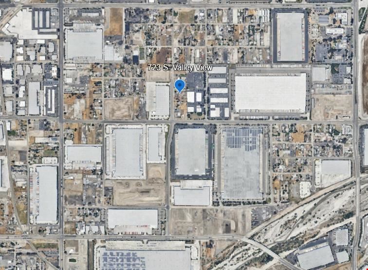 ±0.75 AC Contractor Yard in Path of Industrial Development