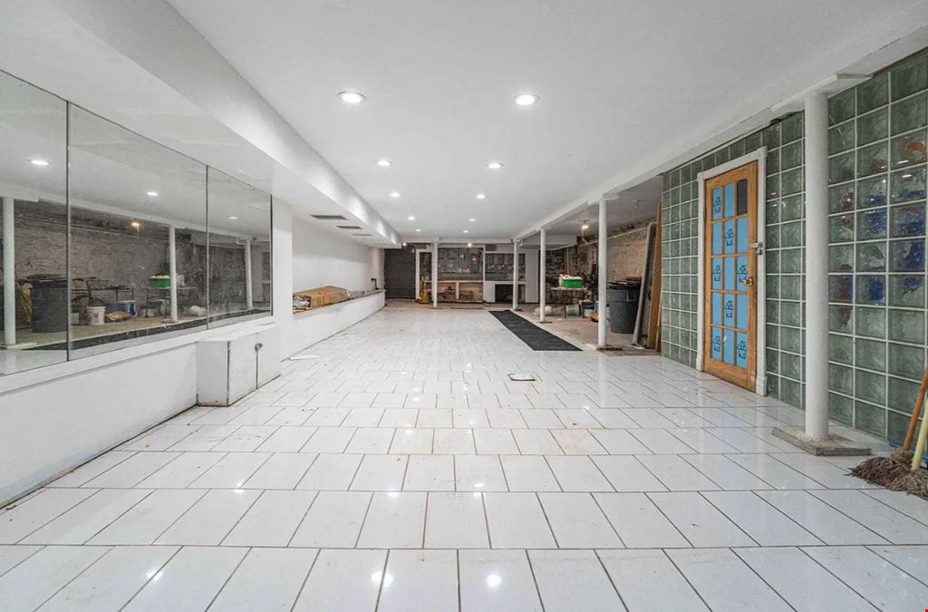 1501 Broadway