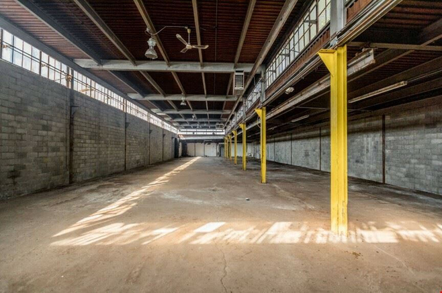 6556 E McNichols Industrial / Flex Opportunity