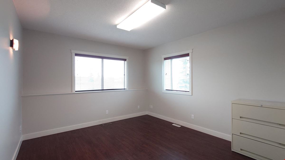 7700 76th Street Close (Building 400)