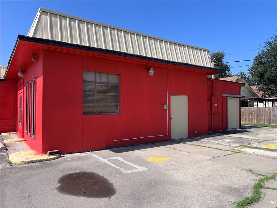 406 N Johnson St