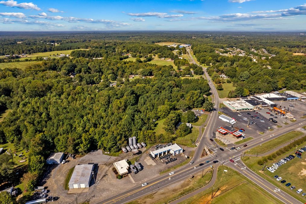 Troutman Gateway Corner | 20,000+ Combined VPD Signalized Intersection