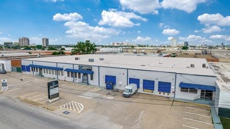 Preview of Industrial space for Rent at 616-626 W Mockingbird Ln