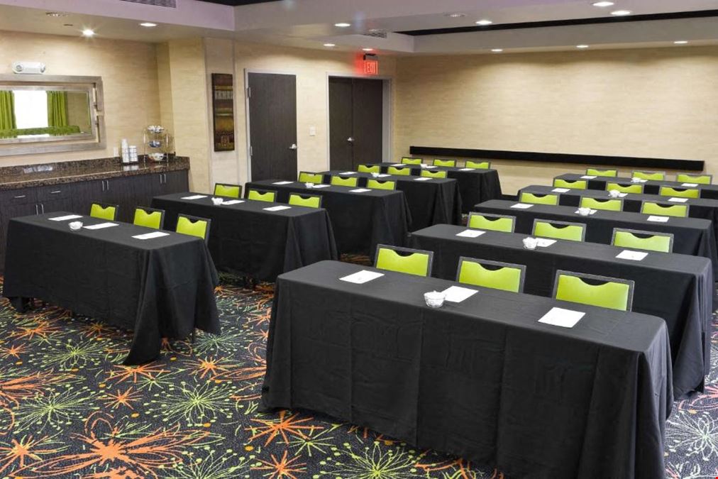 Hampton Inn & Suites Tulsa/Central