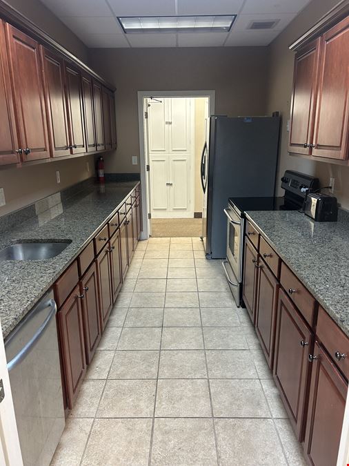 1300 Clear Springs Trace Unit #3