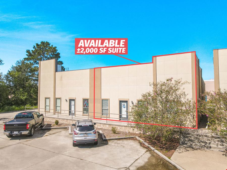 Spacious Office-Warehouse only ±0.4 Mile from I-12