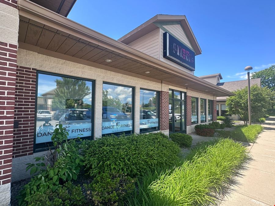 2506 CROSSING CIR