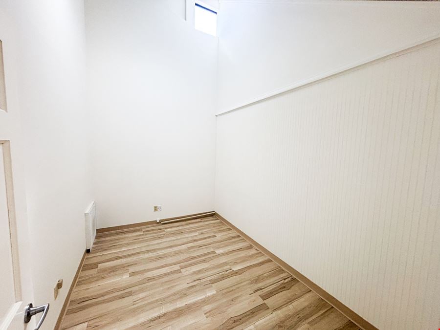W. Battlefield Office/Retail for Lease