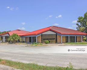 Acorn Hill Plaza