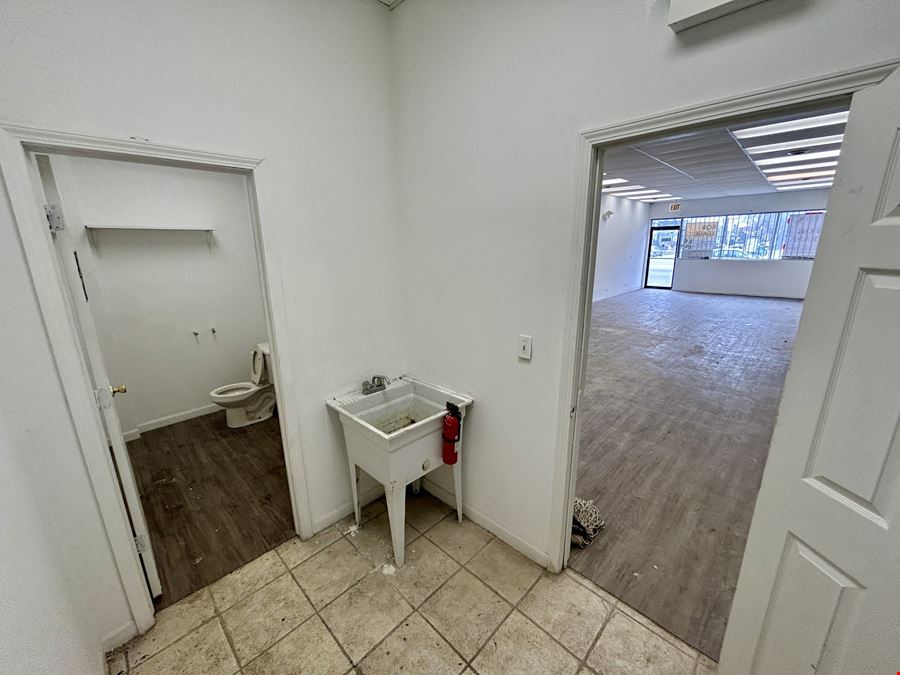 5032 W North Avenue - Commercial for Lease