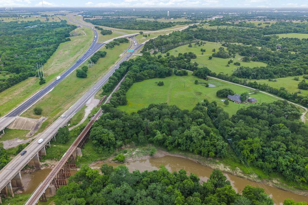 5.5 Acres Along Navasota River