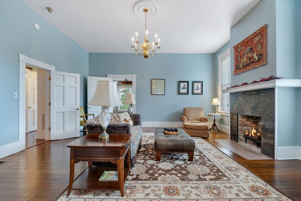 410 N Calhoun St