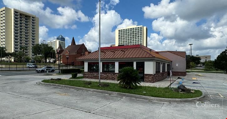 For Lease | 3,732± SF Former Fast Food Restaurant