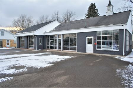 Preview of Retail space for Rent at 4632 Lake Shore Road