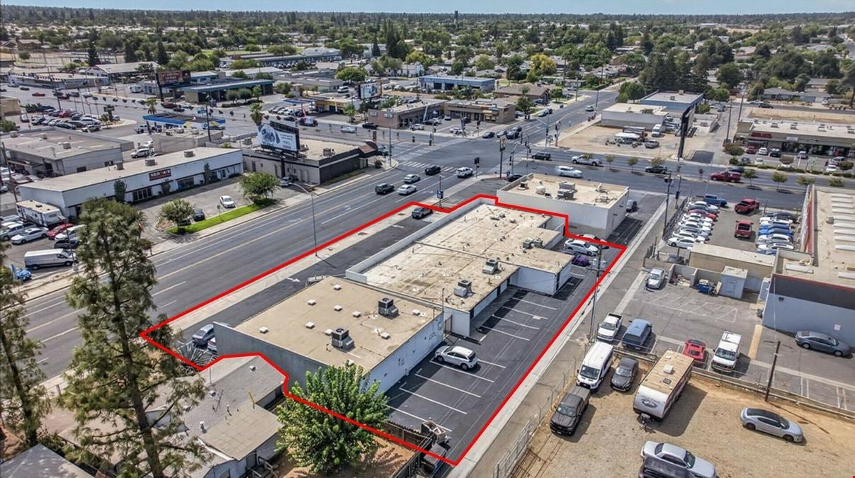 High Exposure Prime Retail Shop Spaces Near River Park