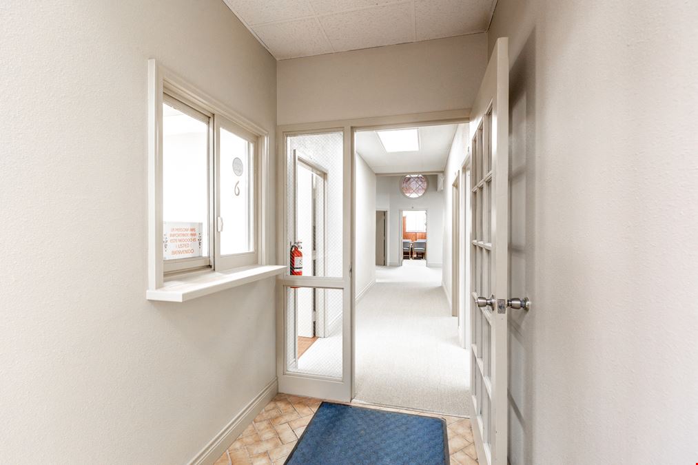 820 Buddy Holly Ave