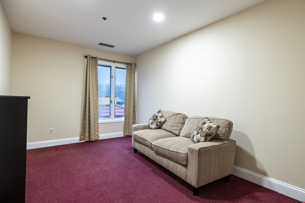 898 Ethan Allen Hwy Private Suites