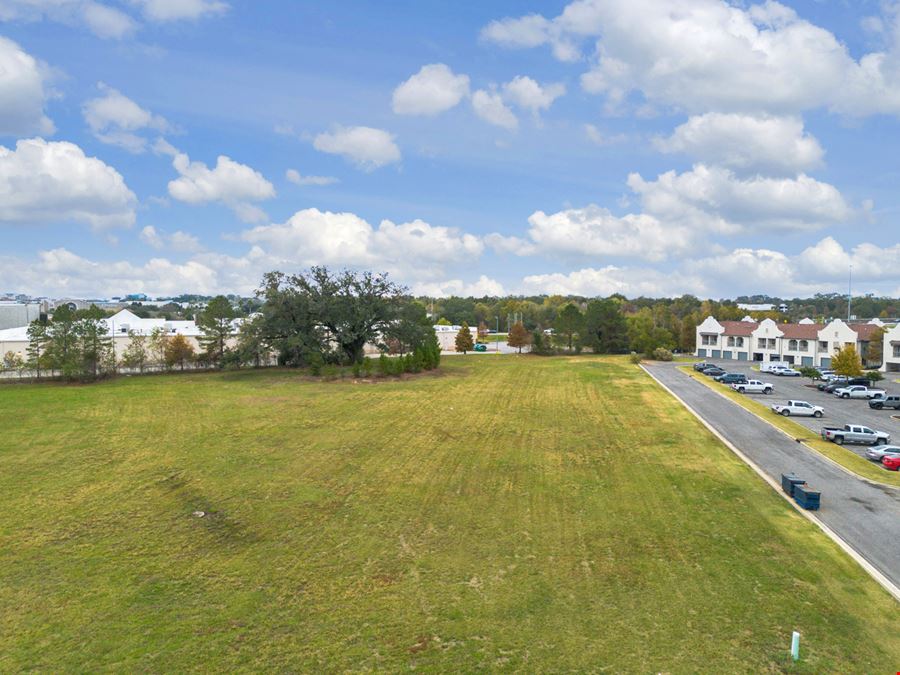 The Grove: 6.27 Acre Development Lot near Mall of Louisiana