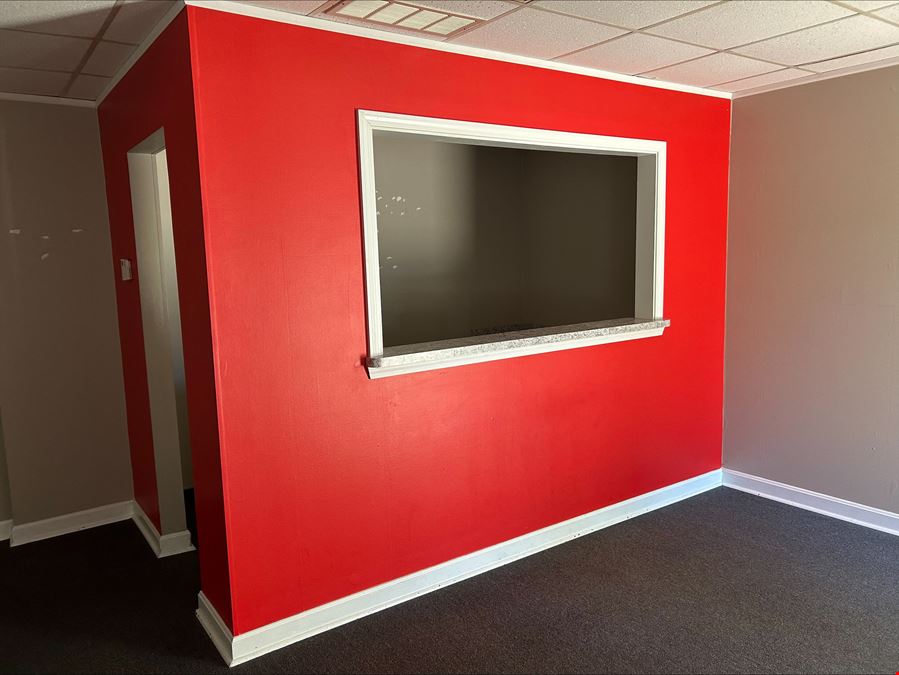 207 W 2nd St, Suite B