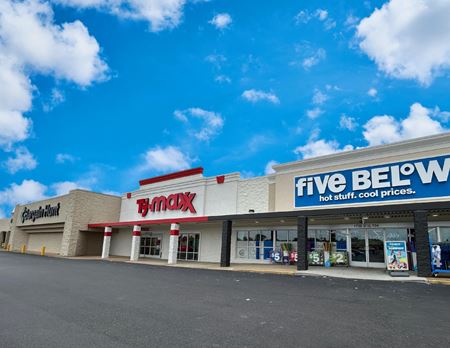 Preview of commercial space at 1700 W Reelfoot Ave