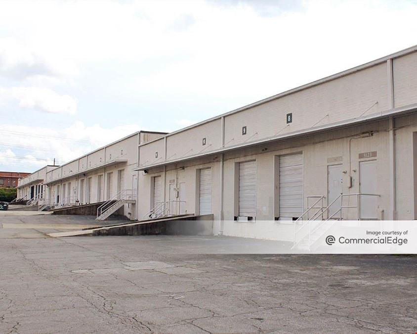 Oakcliff Industrial Wholesale Center