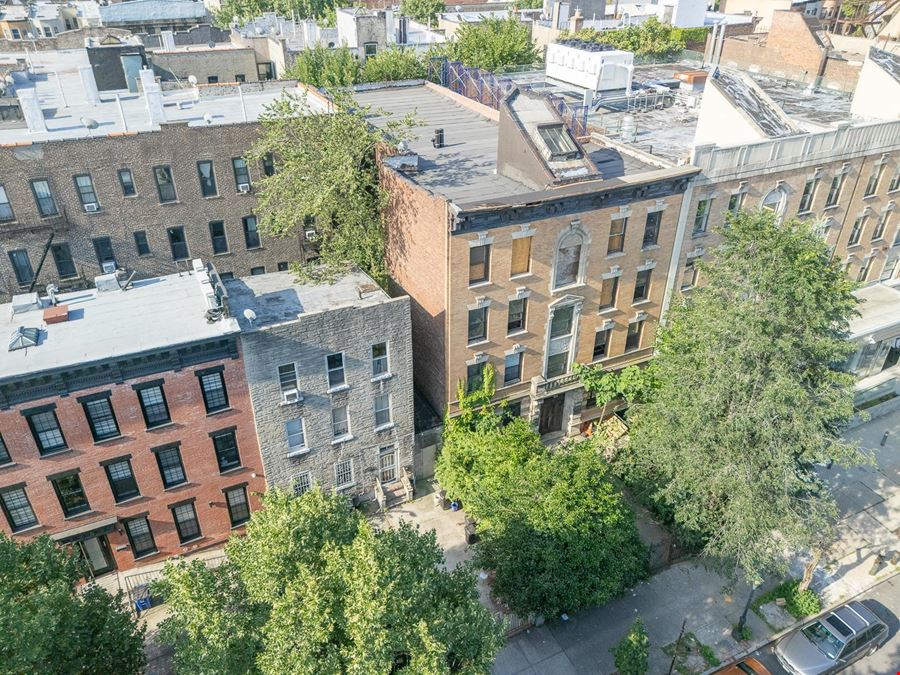 554 Eastern Pkwy