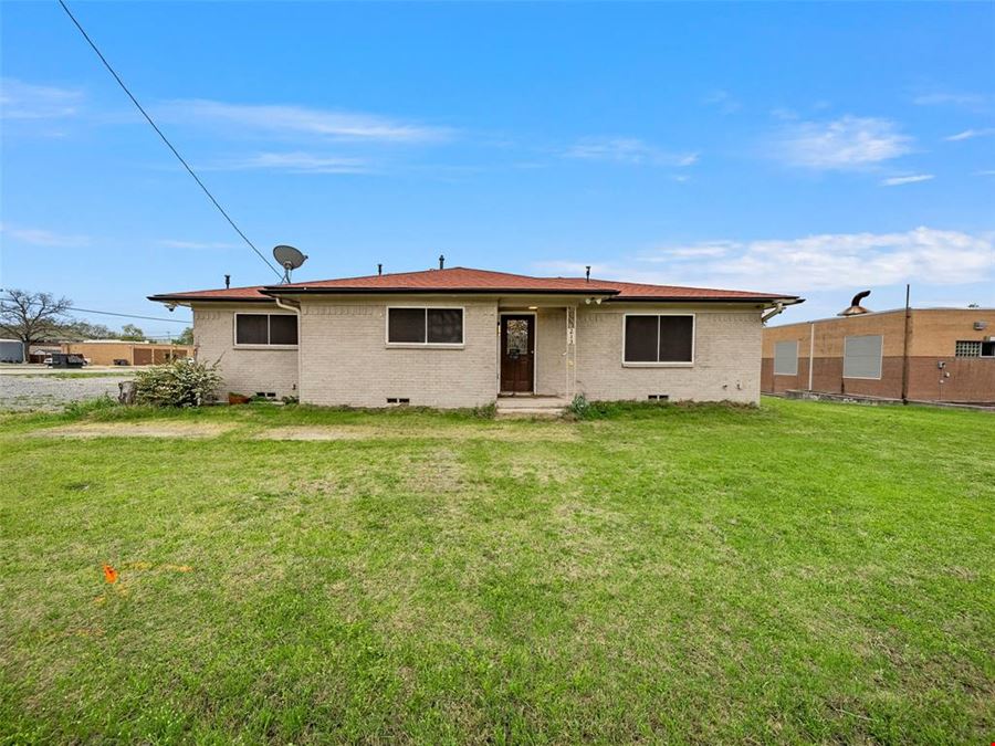 213 McKinney Ave