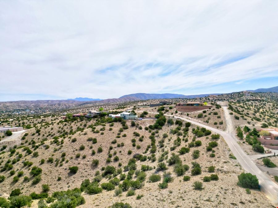 3 Camino Alto