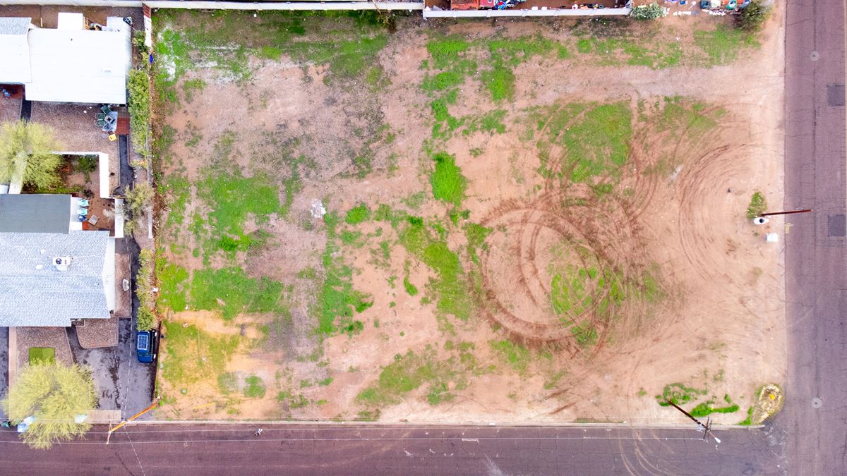 W Pierson St Land Development Opportunity