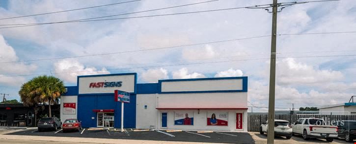 Owner-User Flex Industrial / Retail Asset for Sale