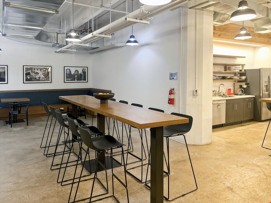 Regus - Jersey City Bay St