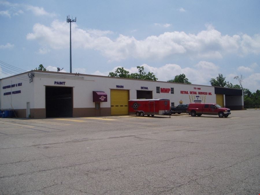 Large Truck Maintenance Garage