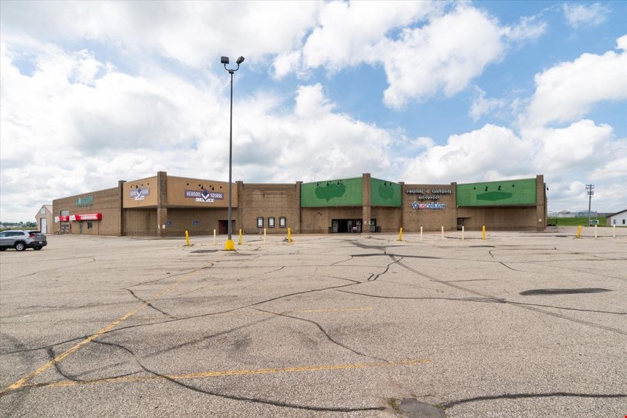 67,800 SF Commercial Building with Limitless Potential