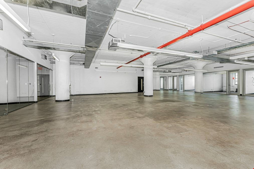 Short-term Warehouse/Distribution Center for Lease in LIC